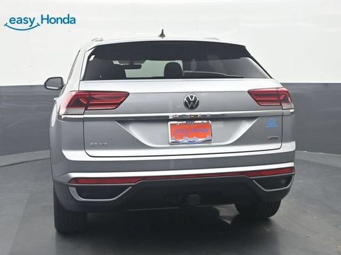 Used 2022 Volkswagen Atlas Cross Sport SE AWD/4WD image 6