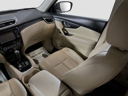 Used 2016 Nissan Rogue SL w/ SL Premium Package image 26