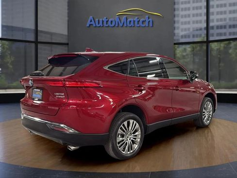 Used 2022 Toyota Venza Limited image 11