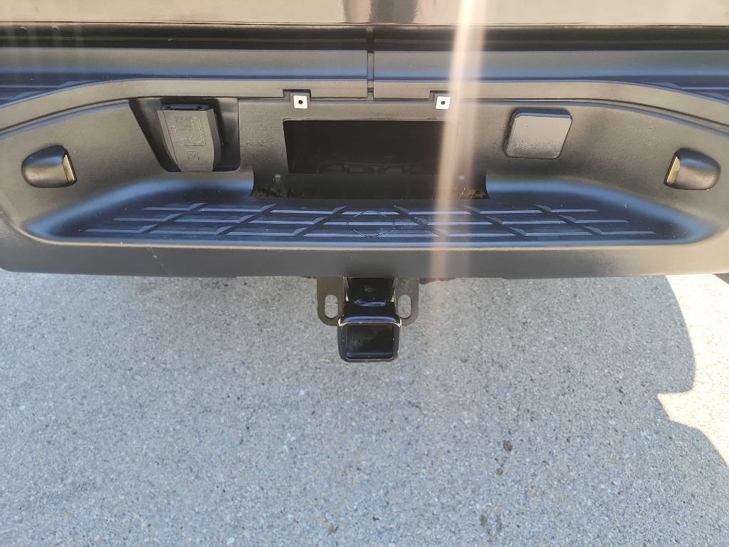 Used 2009 Chevrolet Silverado 2500 LT w/ Exterior Plus Package AWD/4WD image 9