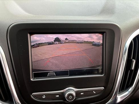 Used 2024 Chevrolet Equinox LT AWD/4WD image 16