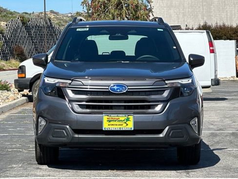 Used 2026 Subaru Forester Premium image 9