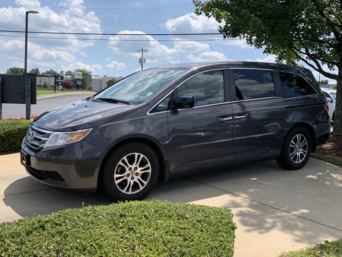 Used 2013 Honda Odyssey EX image 5