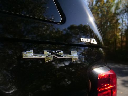 Used 2023 GMC Sierra 2500 SLE image 27