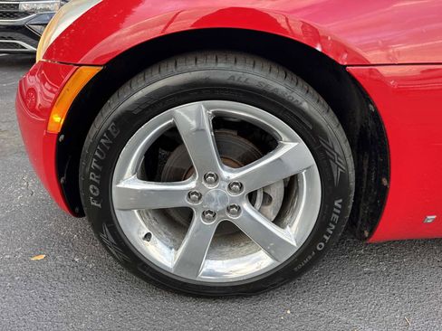 Used 2006 Pontiac Solstice w/ Premium Package image 10