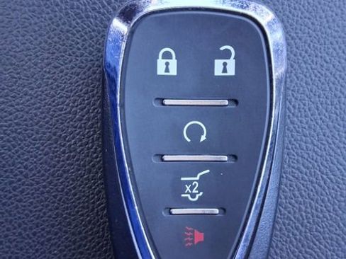 Used 2025 Chevrolet TrailBlazer LT FWD image 12
