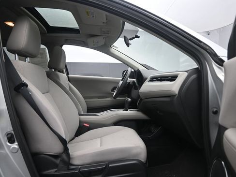 Used 2016 Honda HR-V EX image 23