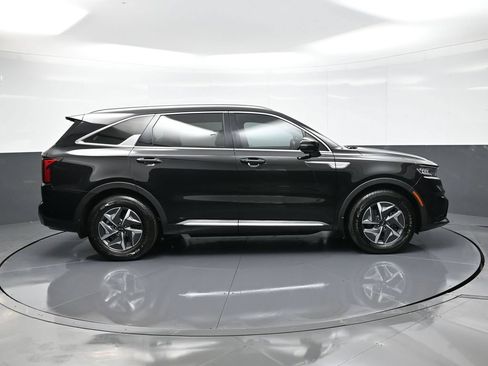 Used 2021 Kia Sorento EX FWD image 9