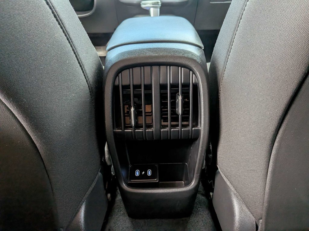 Used 2025 Hyundai Kona SEL FWD image 20