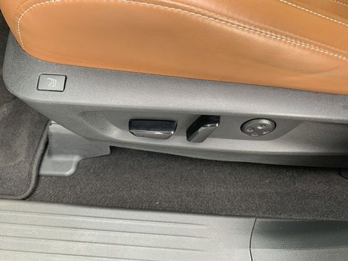 Used 2023 INFINITI QX60 Sensory w/ Vision Package image 12