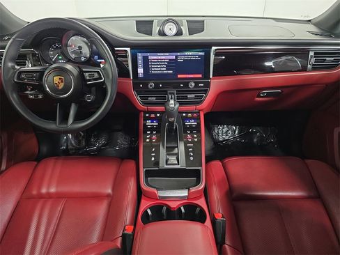 Used 2023 Porsche Macan S image 13
