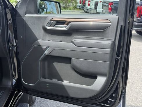 Used 2023 Chevrolet Silverado 1500 RST AWD/4WD image 36