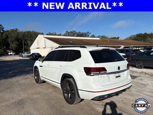 Used 2021 Volkswagen Atlas SE w/ Panoramic Sunroof Package image 3