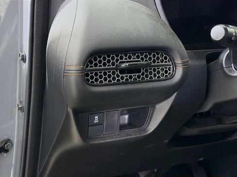 Used 2024 Honda HR-V Sport image 12