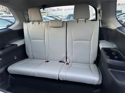 Used 2024 Toyota Grand Highlander Limited image 21