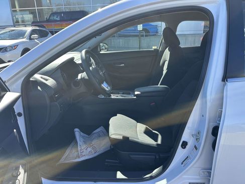 Used 2024 Nissan Sentra SV image 17