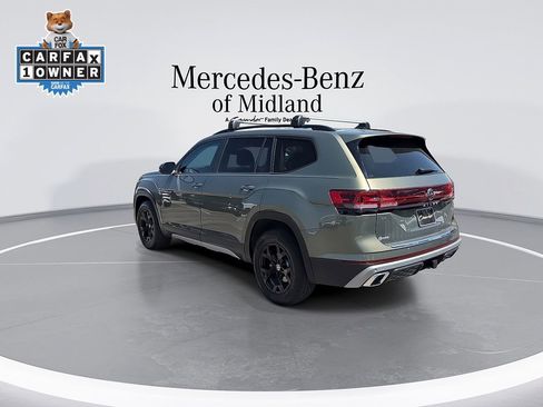 Used 2024 Volkswagen Atlas Peak Edition SE AWD/4WD image 6