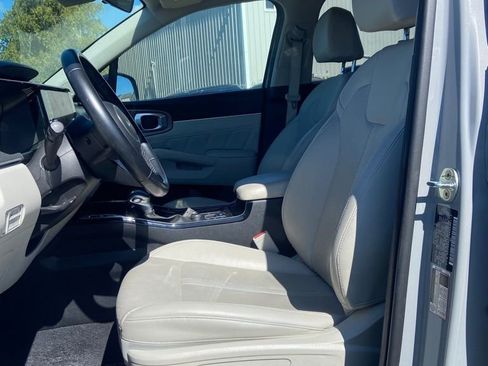 Used 2022 Kia Sorento SX image 11
