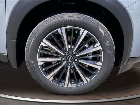 New 2026 Nissan Pathfinder Platinum AWD/4WD image 12