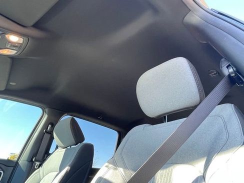 Used 2024 RAM 1500 Lone Star image 12