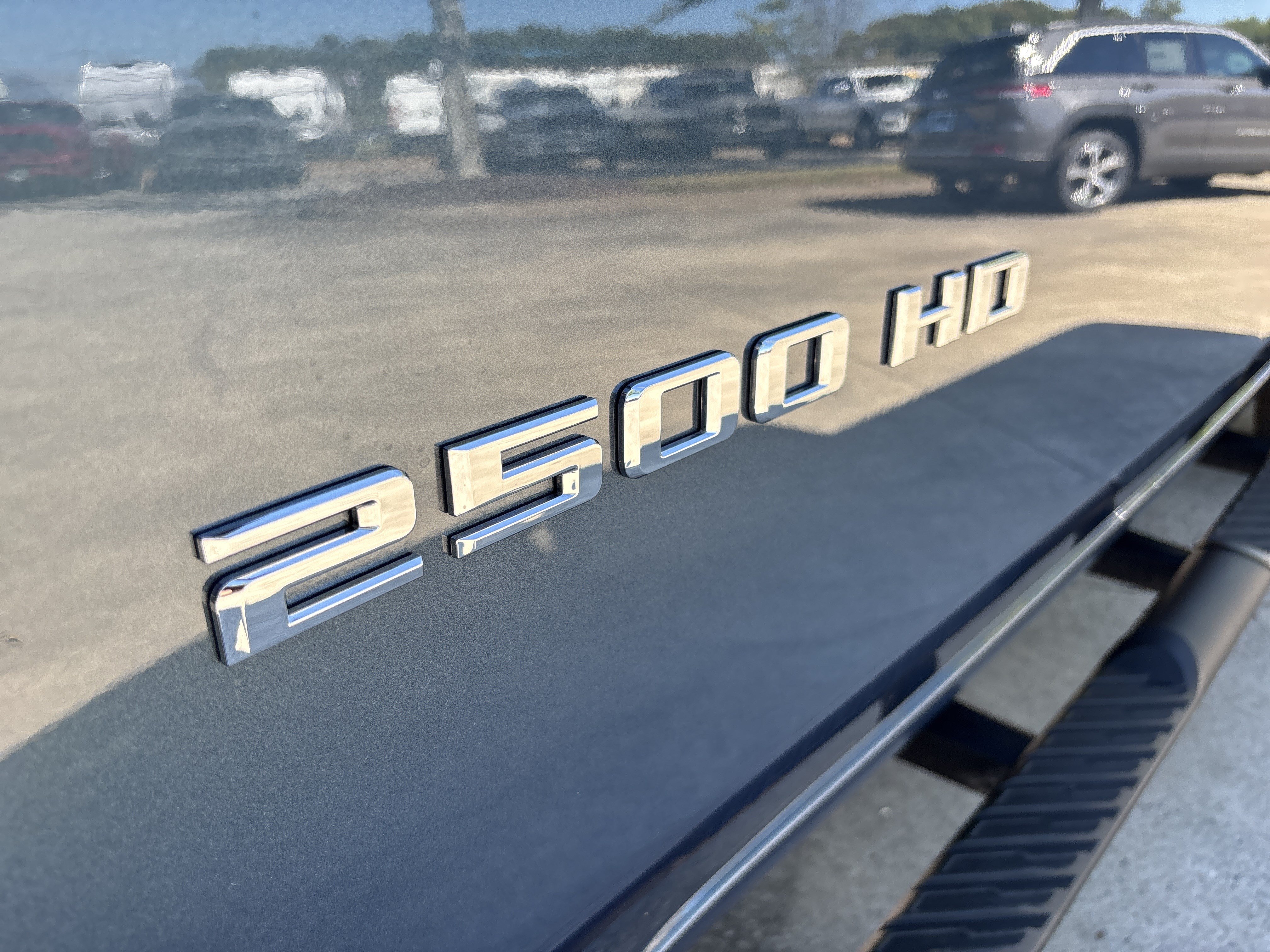 Used 2025 Chevrolet Silverado 2500 Custom w/ Custom Value Package AWD/4WD image 13