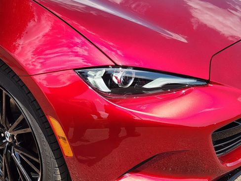 New 2026 MAZDA MX-5 Miata Club w/ Interior Package RWD image 28