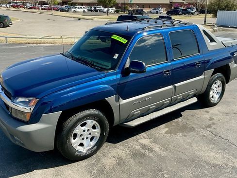 Used 2002 Chevrolet Avalanche 4x4 w/ Off-Road Suspension Pkg image 5