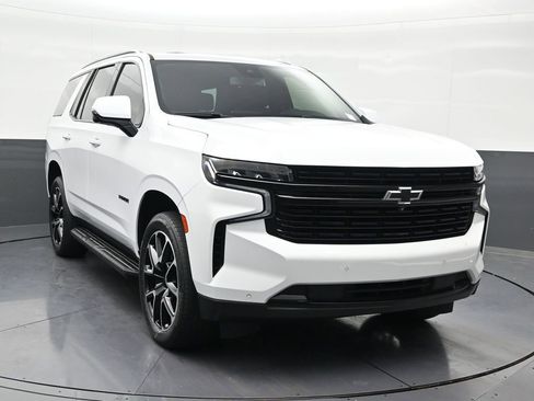 Used 2024 Chevrolet Tahoe RST w/ Luxury Package RWD image 8
