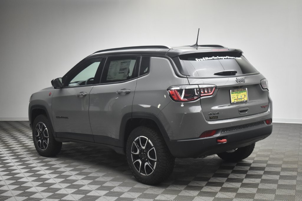 New 2027 Jeep Compass Trailhawk AWD/4WD image 12
