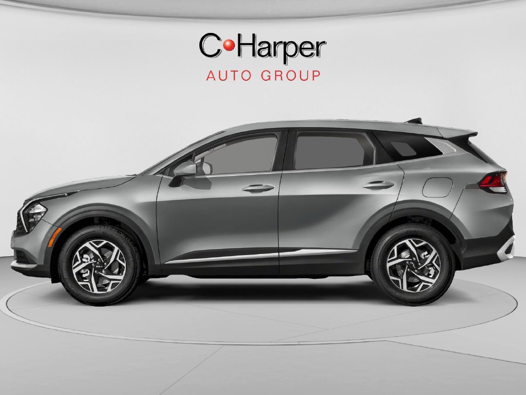 Used 2024 Kia Sportage LX AWD/4WD image 3