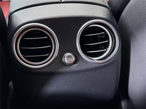 Used 2021 Mercedes-Benz GLC 300 4MATIC Coupe image 27