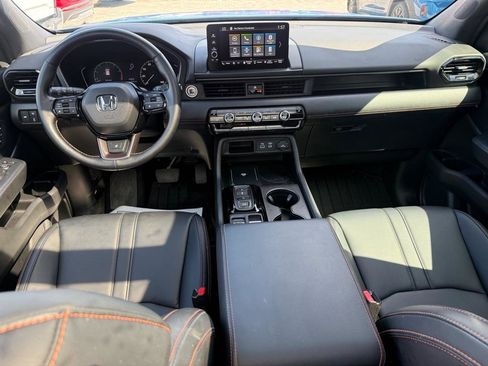 Used 2024 Honda Pilot TrailSport image 14