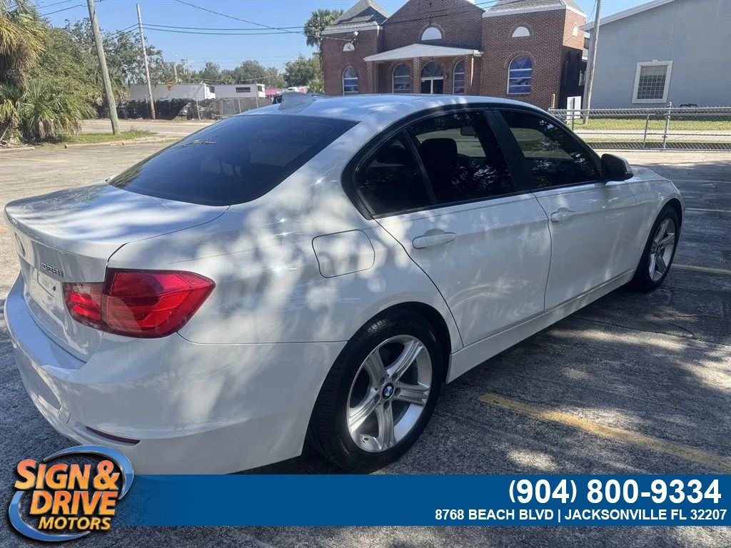 Used 2013 BMW 328i Sedan RWD image 3