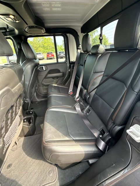 Used 2022 Jeep Gladiator Mojave w/ Cold Weather Group AWD/4WD image 24