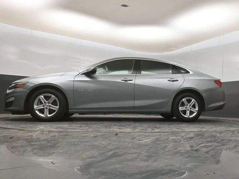 Used 2024 Chevrolet Malibu LS image 18