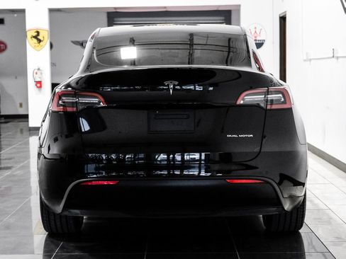 Used 2021 Tesla Model Y AWD image 10
