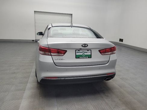 Used 2018 Kia Optima LX w/ Convenience Package image 6