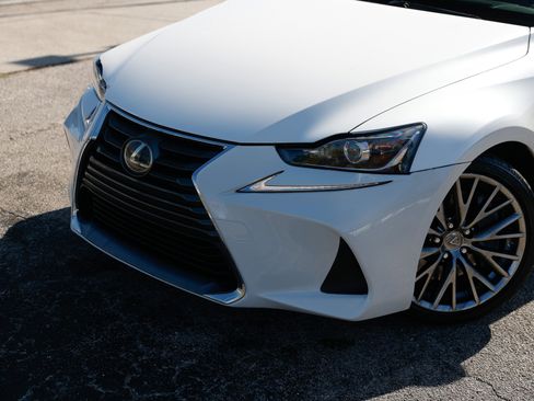 Used 2017 Lexus IS 200t image 30