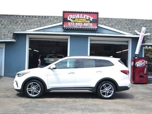 Used 2017 Hyundai Santa Fe Limited w/ Cargo Package AWD/4WD image 1