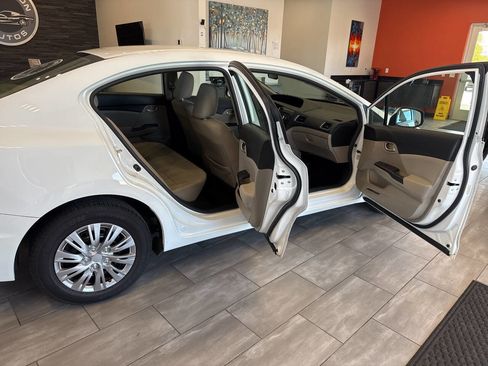 Used 2013 Honda Civic LX image 13
