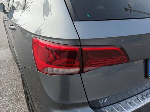 Certified 2024 Volkswagen Taos SE w/ Panoramic Sunroof Package image 14