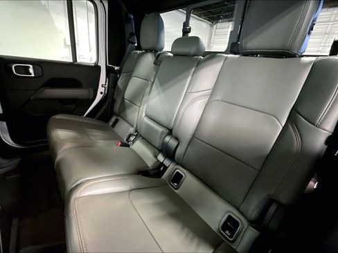 New 2026 Jeep Gladiator Mojave image 18