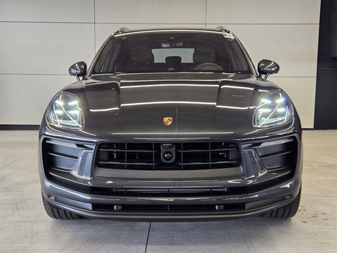 New 2025 Porsche Macan image 28