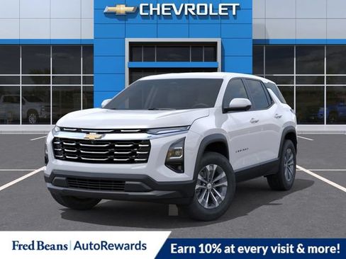New 2026 Chevrolet Equinox LT w/ Convenience Package II AWD/4WD image 7