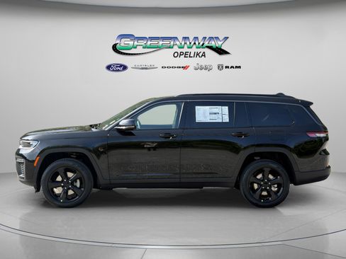 New 2026 Jeep Grand Cherokee L Limited RWD image 4