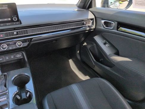 Used 2025 Honda Civic Sport image 16