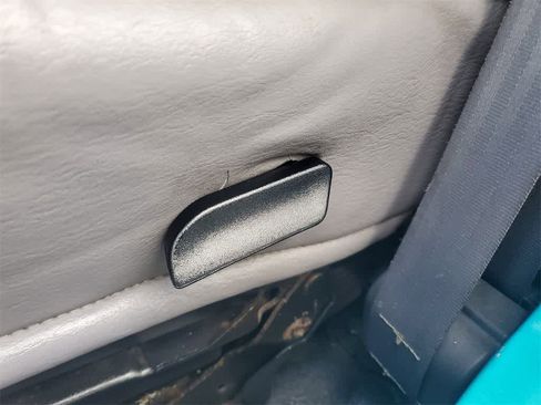 Used 1998 Jeep Wrangler Sport image 18