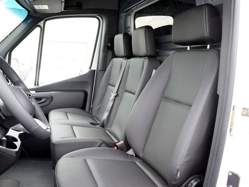 New 2026 Mercedes-Benz Sprinter 2500 image 10