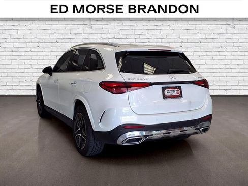 Used 2025 Mercedes-Benz GLC 350e 4MATIC image 3