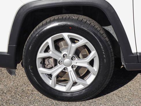 Used 2024 Jeep Compass Latitude w/ Convenience Group image 52